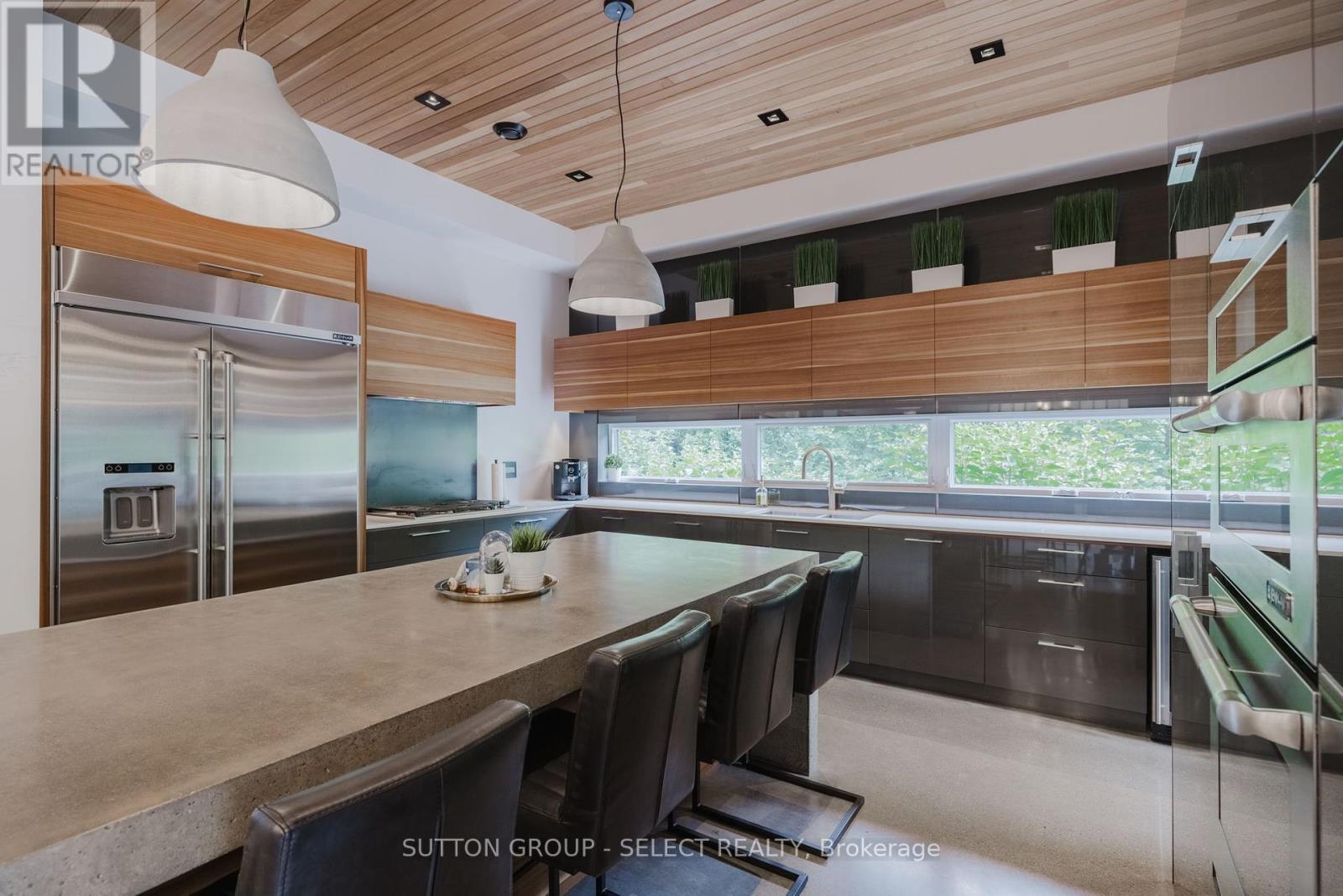 Photo 32 of 9385 Elviage Drive, London South ON