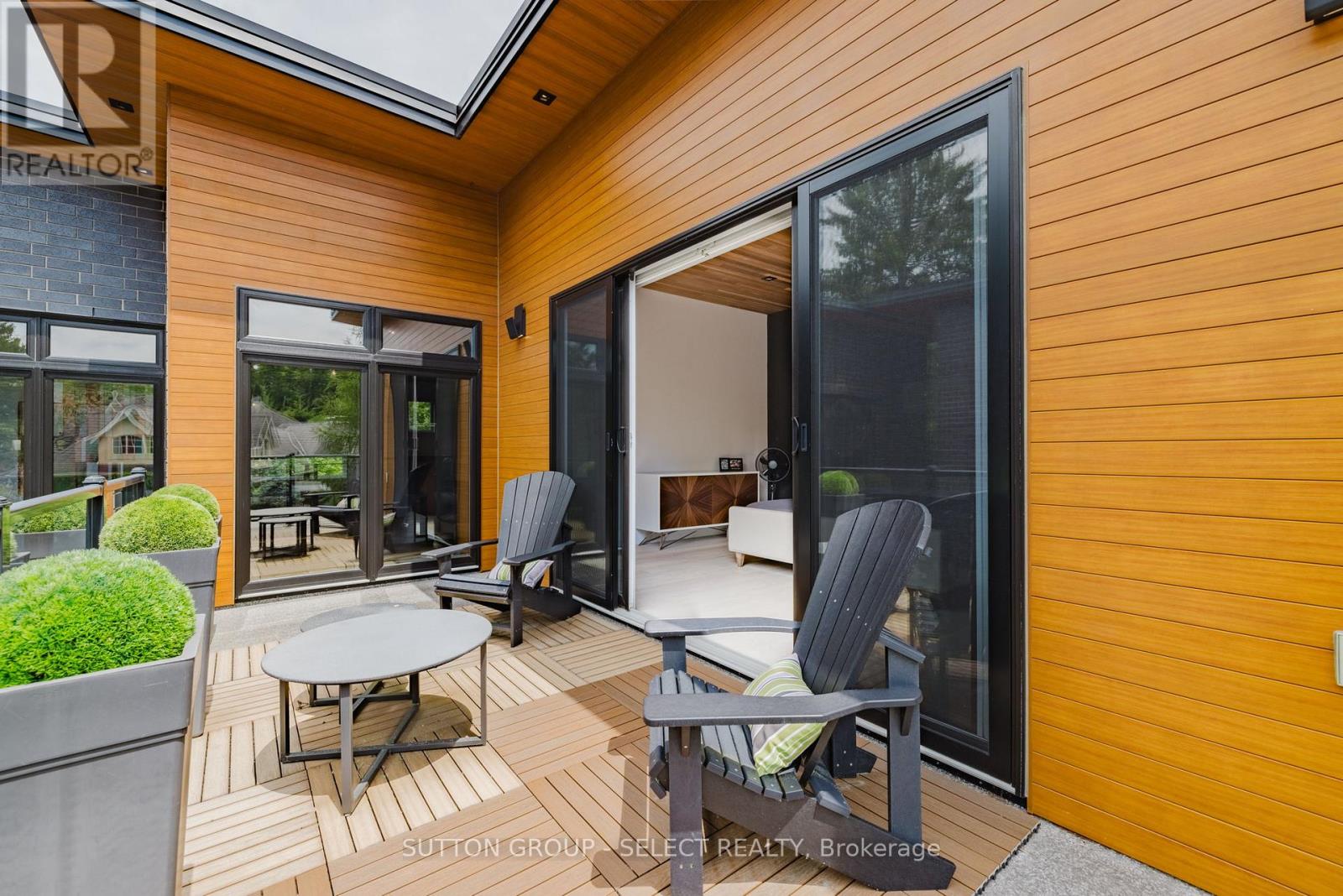 Photo 18 of 9385 Elviage Drive, London South ON
