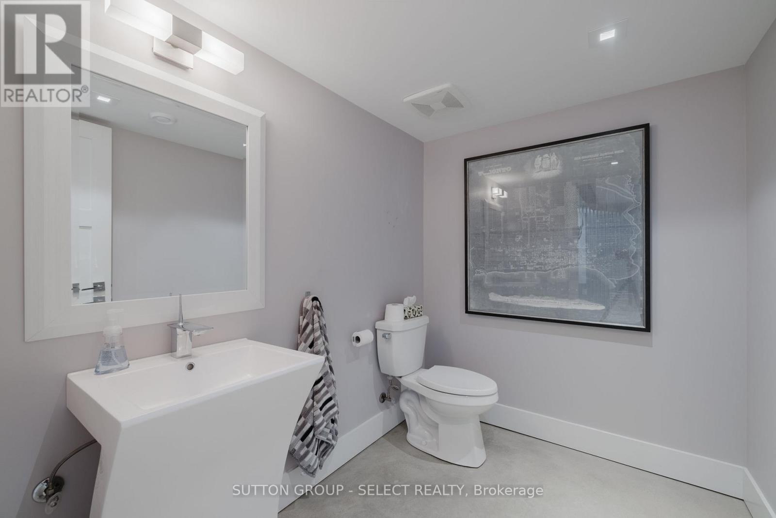 Photo 36 of 9385 Elviage Drive, London South ON