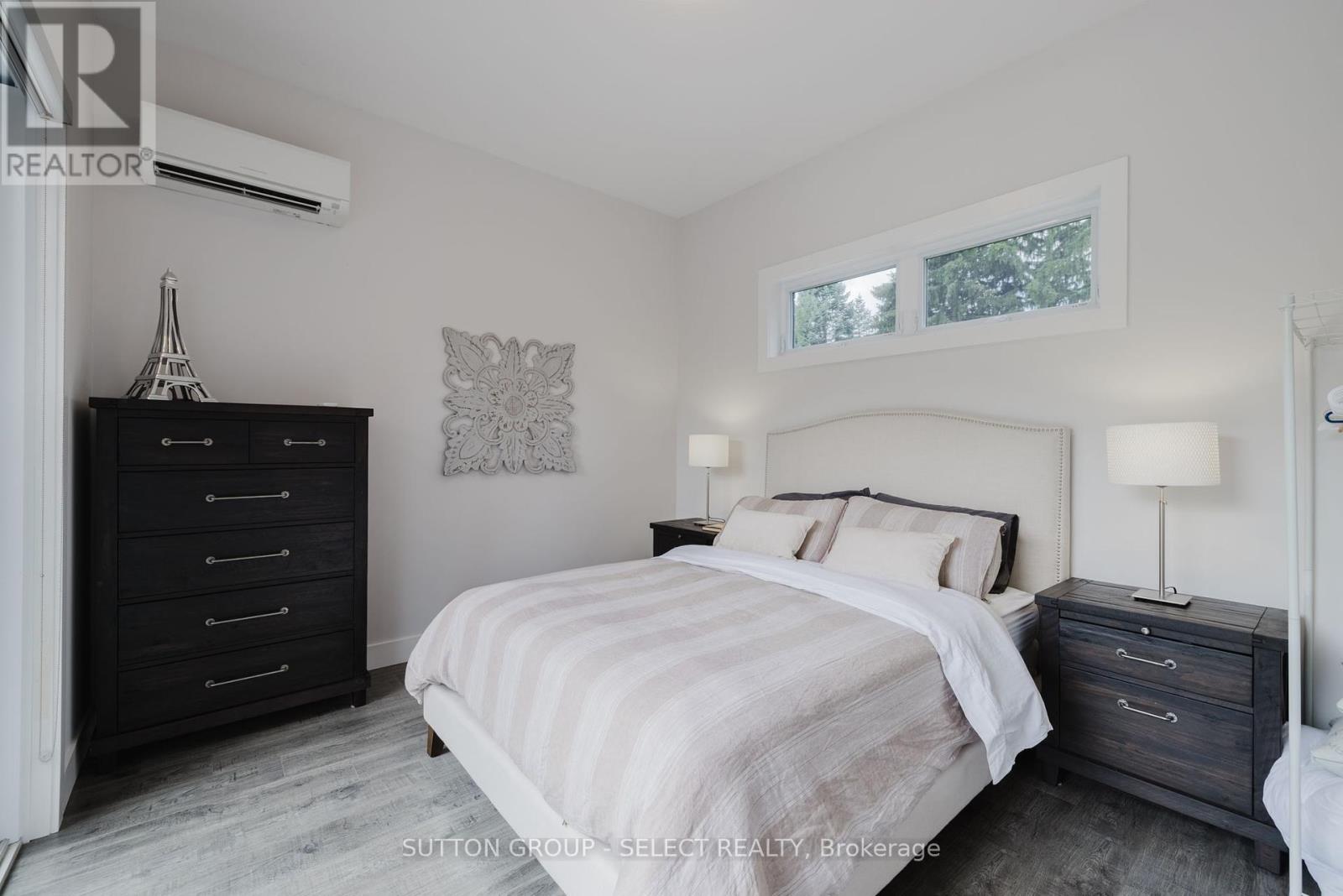Photo 12 of 9385 Elviage Drive, London South ON