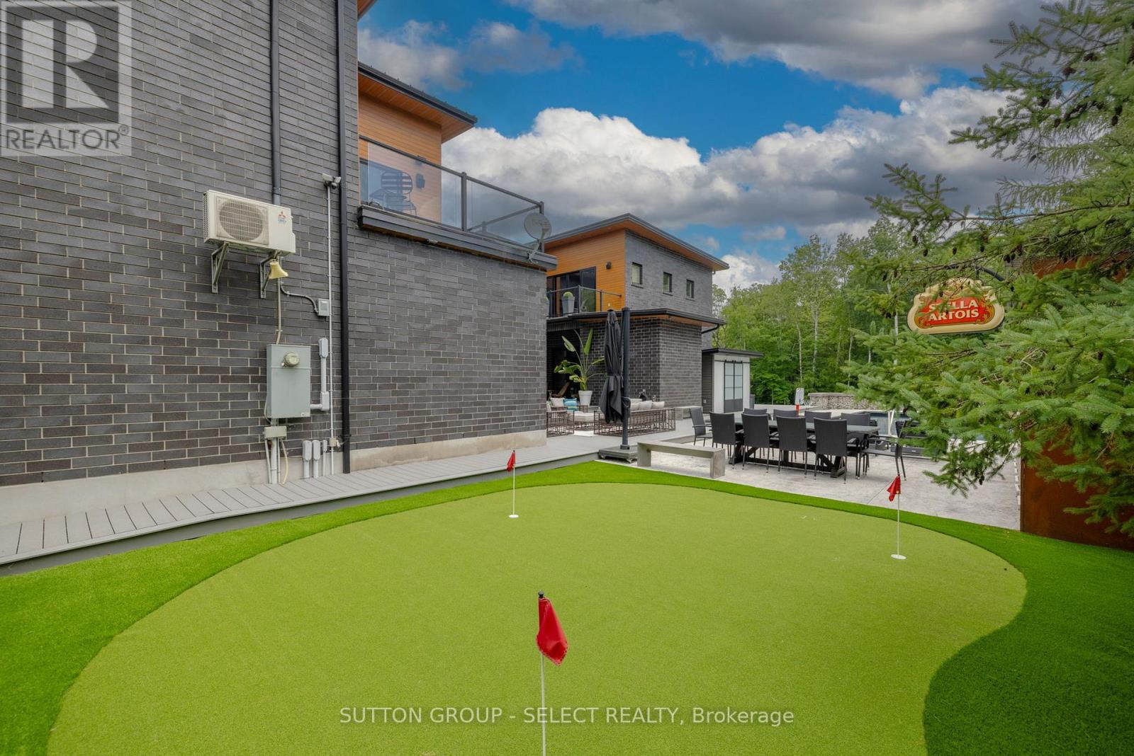 Photo 2 of 9385 Elviage Drive, London South ON