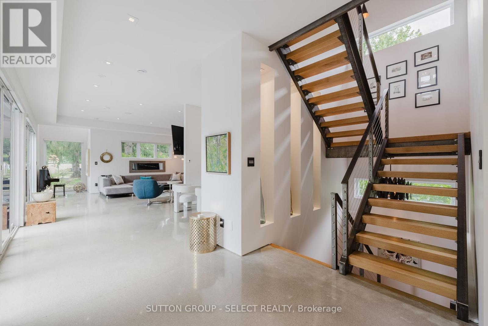 Photo 28 of 9385 Elviage Drive, London South ON