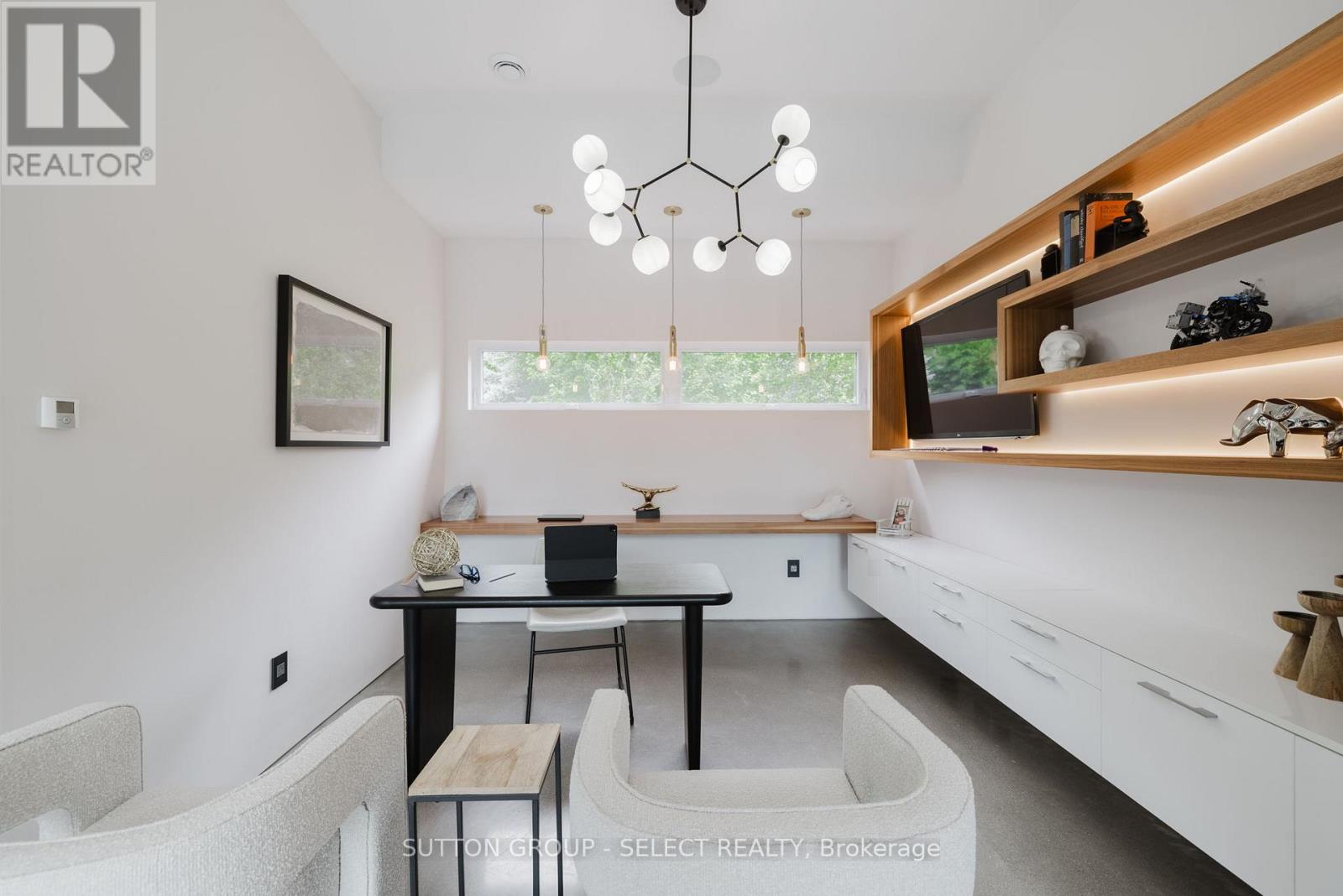 Photo 4 of 9385 Elviage Drive, London South ON