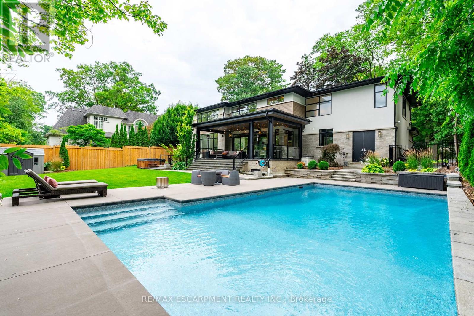 Photo 46 of 1293 Woodland Avenue, Mississauga ON