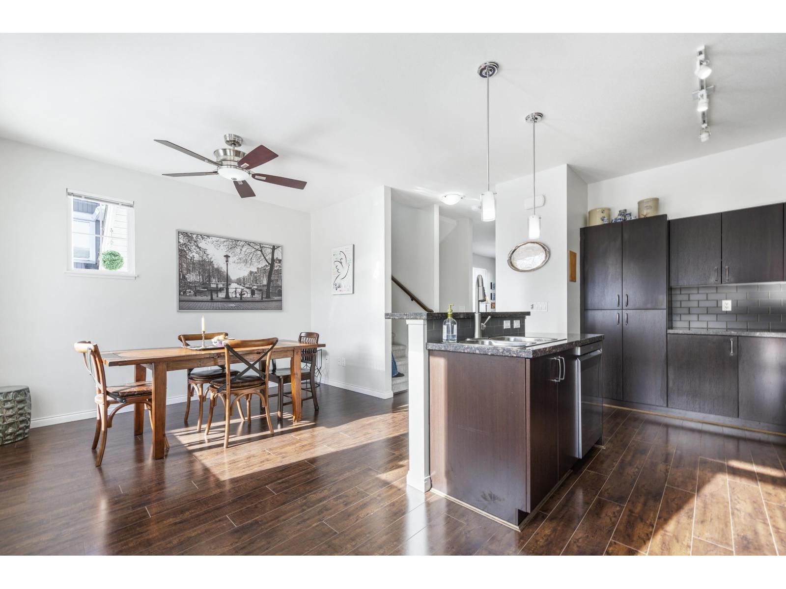 Photo 14 of 32 19480 66 Avenue, Surrey BC