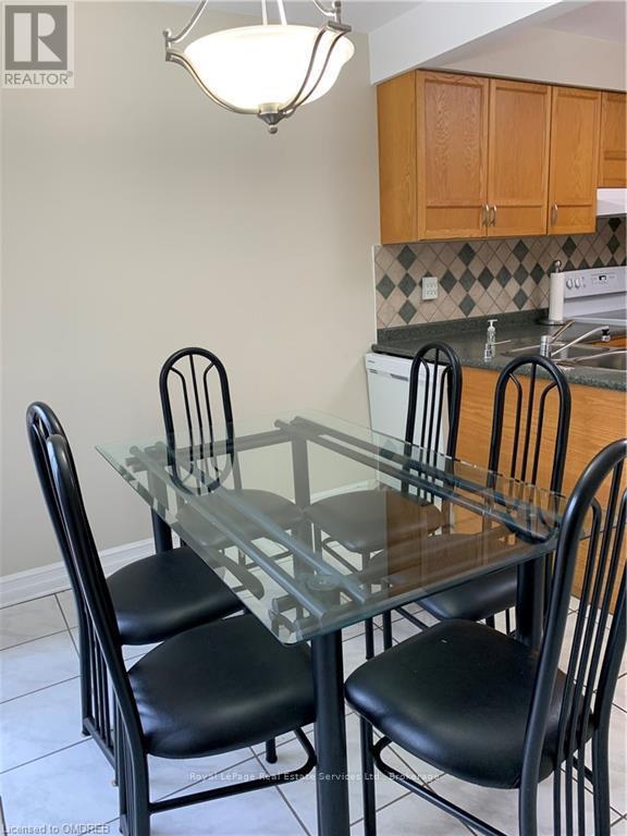 Photo 10 of 2262 Margot Street, Oakville ON