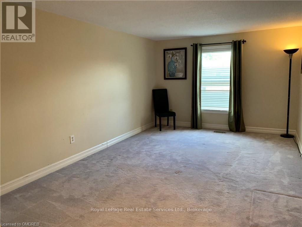Photo 13 of 2262 Margot Street, Oakville ON