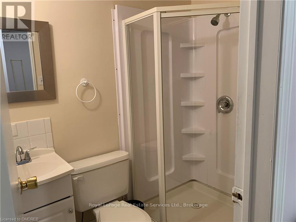 Photo 25 of 2262 Margot Street, Oakville ON