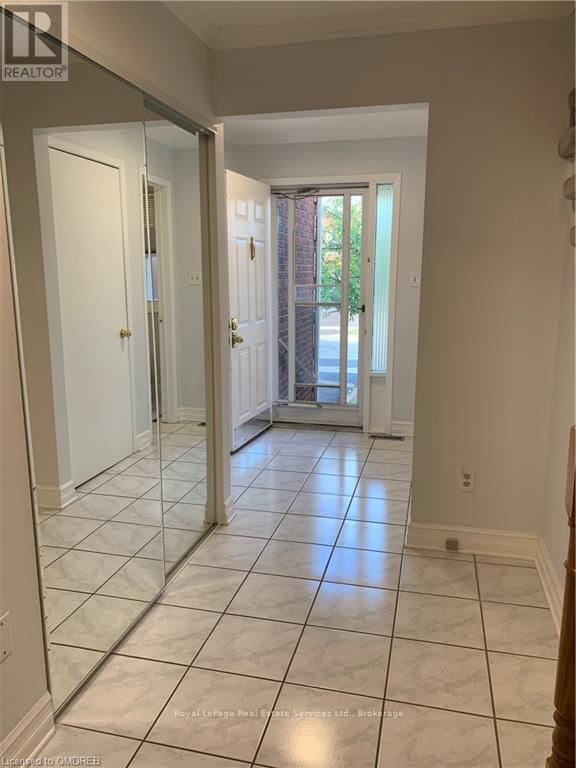 Photo 3 of 2262 Margot Street, Oakville ON