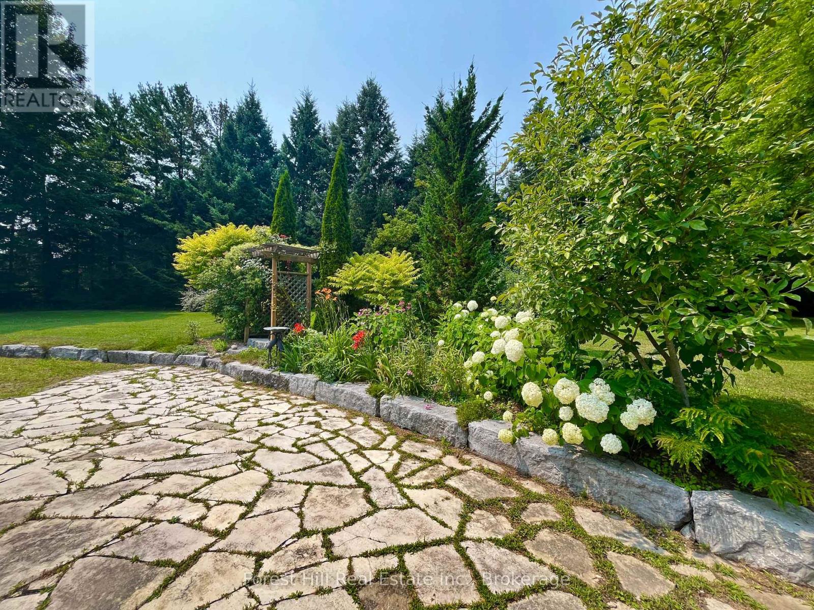 Photo 26 of 104 Mckay Court, Meaford ON