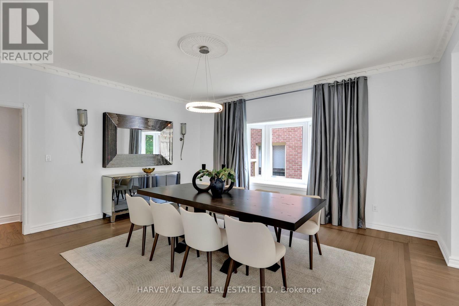 Photo 11 of 42 Grangemill Crescent, Toronto ON