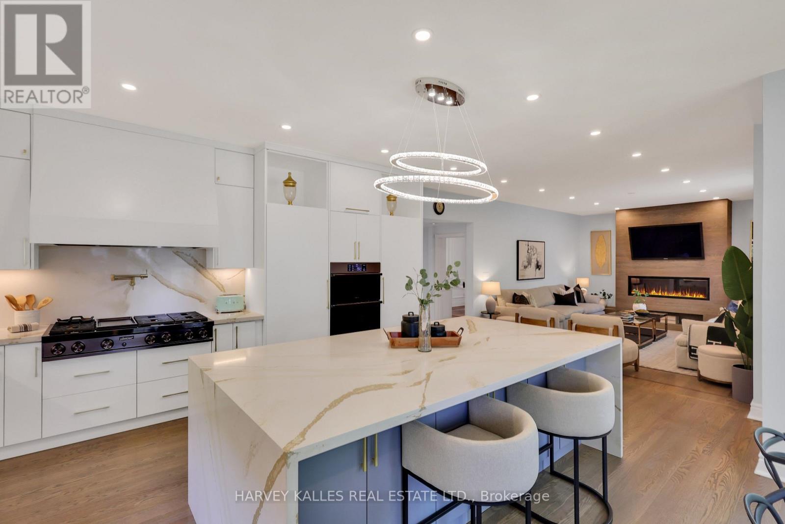 Photo 21 of 42 Grangemill Crescent, Toronto ON