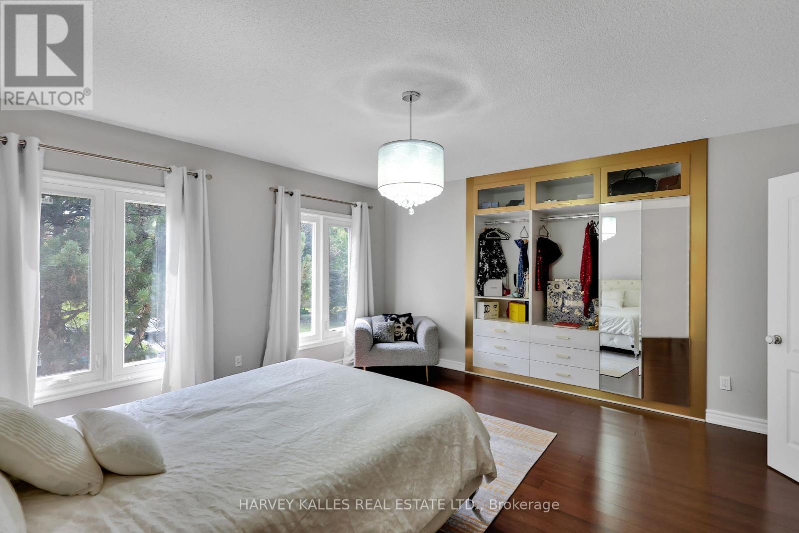 Photo 34 of 42 Grangemill Crescent, Toronto ON