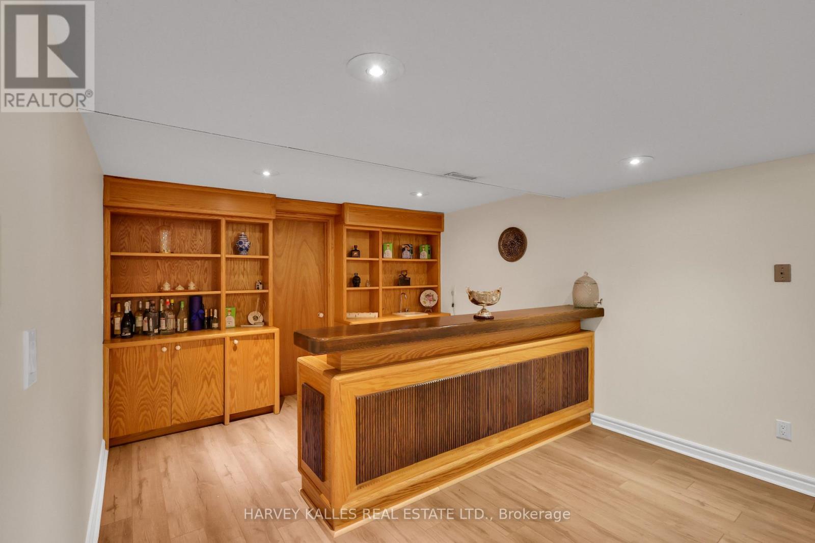 Photo 39 of 42 Grangemill Crescent, Toronto ON
