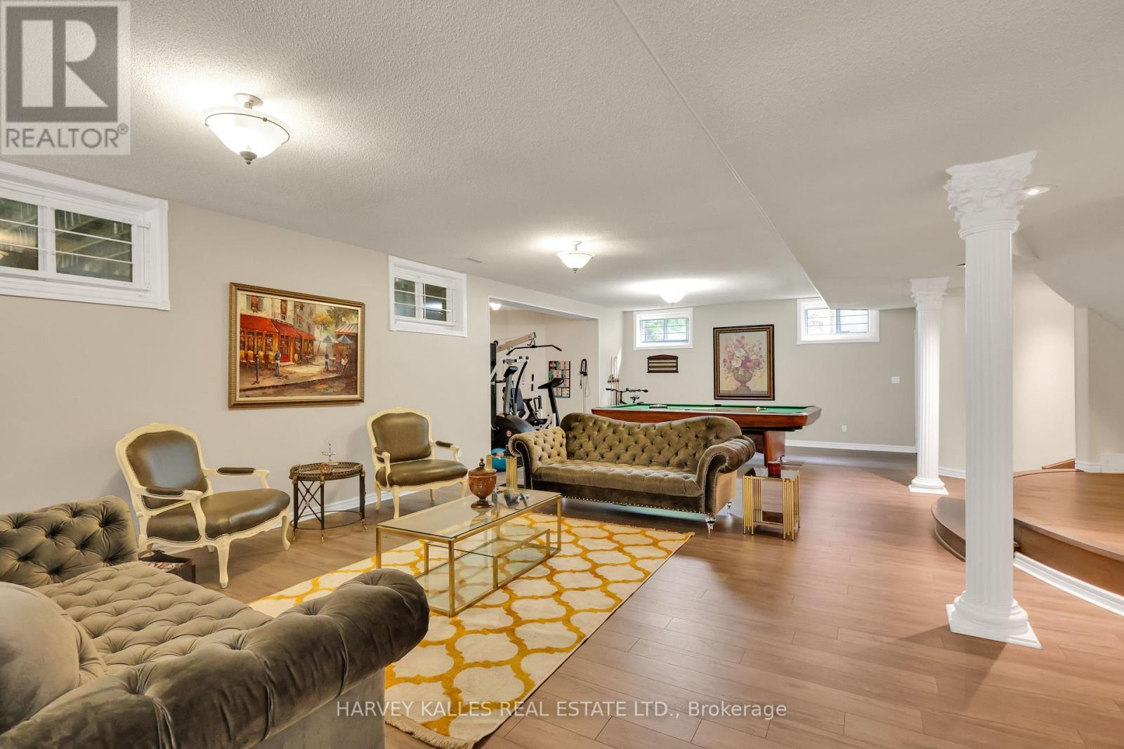 Photo 44 of 42 Grangemill Crescent, Toronto ON
