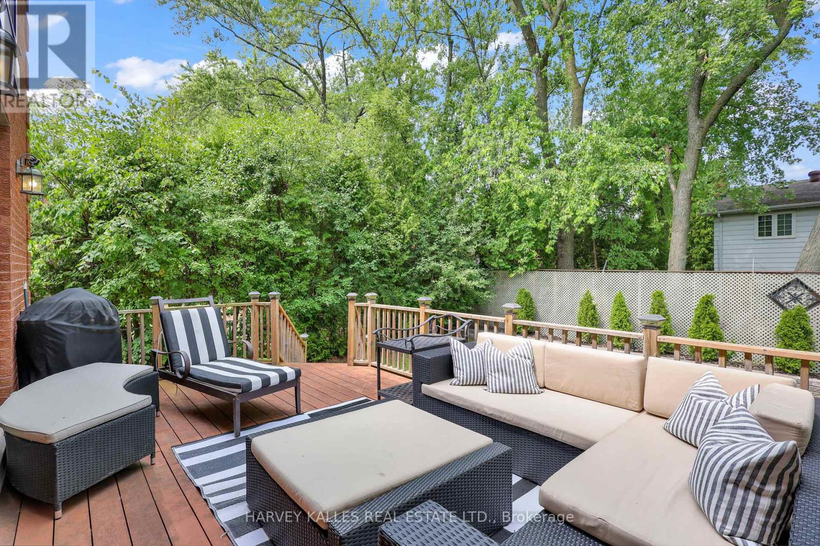 Photo 47 of 42 Grangemill Crescent, Toronto ON