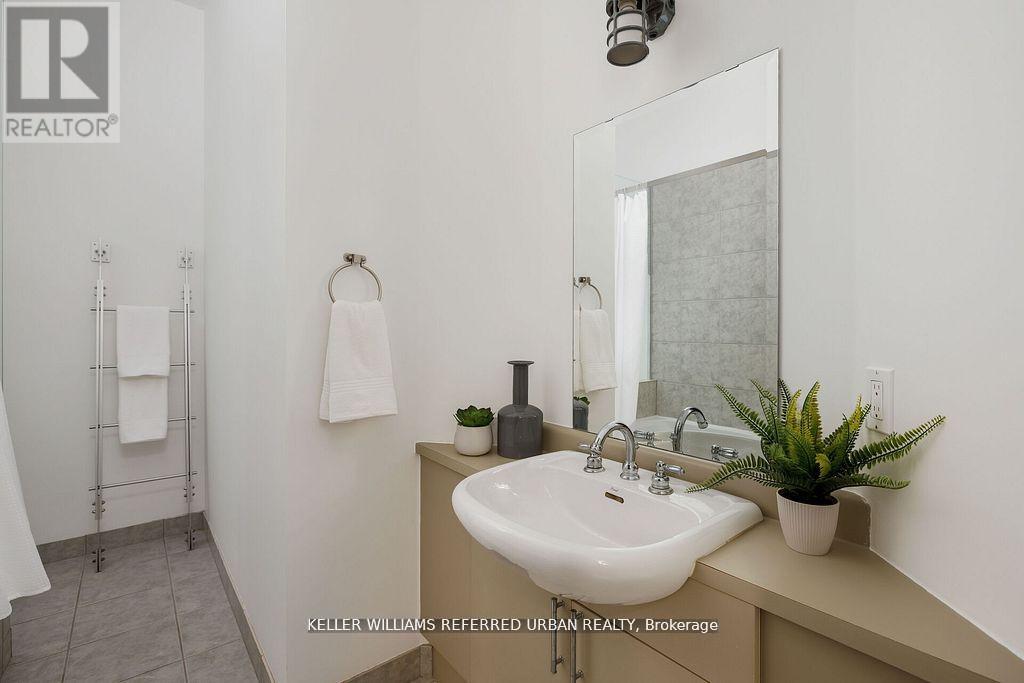 Photo 30 of 618 155 Dalhousie Street, Toronto ON