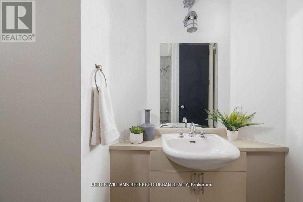 Photo 25 of 618 155 Dalhousie Street, Toronto ON