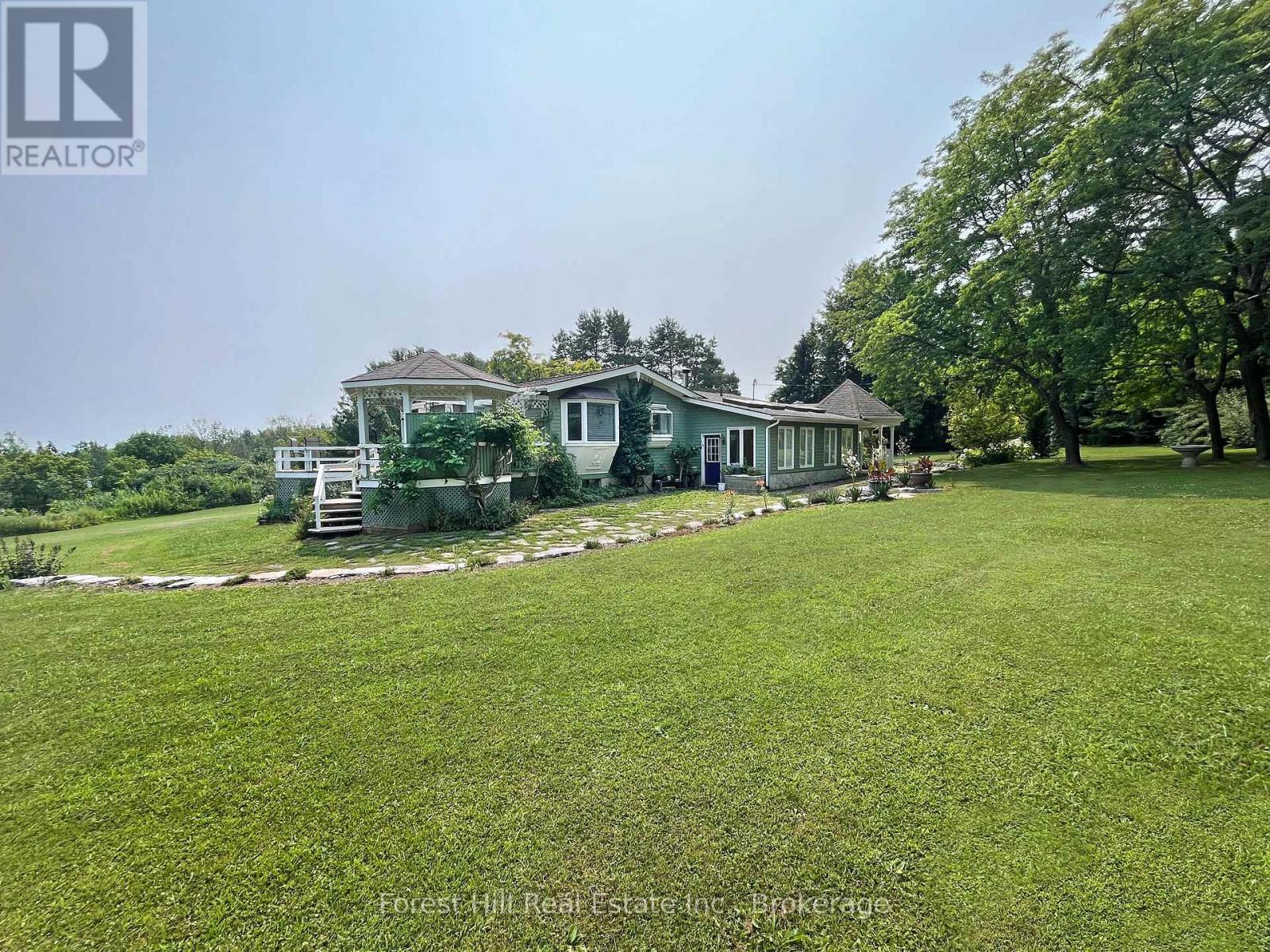 Photo 5 of 104 Mckay Court, Meaford ON
