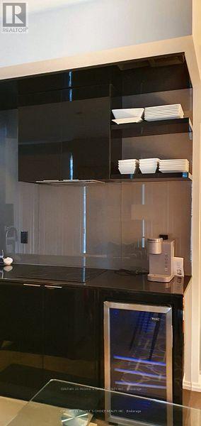 Photo 6 of 411 70 Temperance Street, Toronto ON