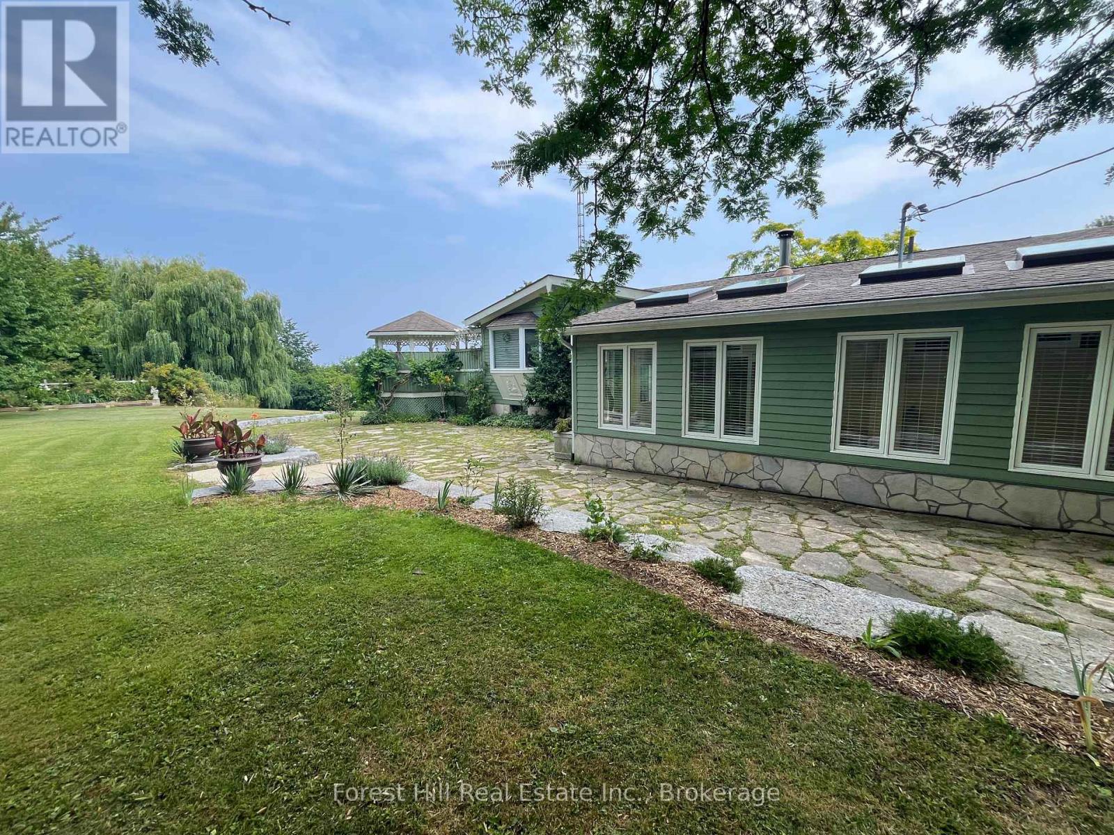 Photo 34 of 104 Mckay Court, Meaford ON