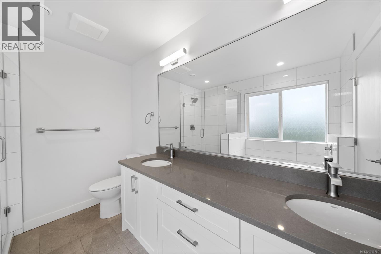 6439 Hopkins Crt, Sooke