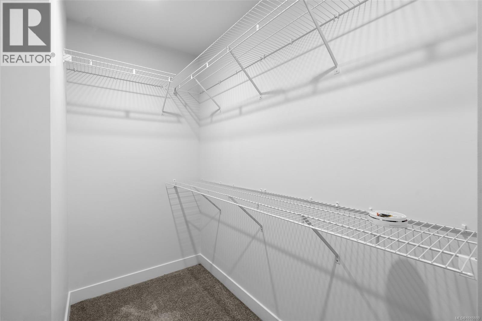 6439 Hopkins Crt, Sooke