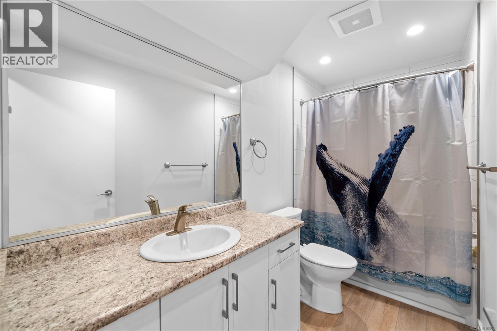 6439 Hopkins Crt, Sooke