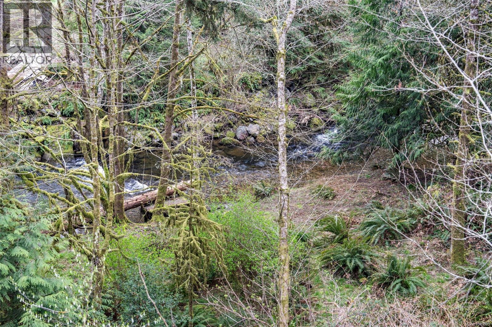6439 Hopkins Crt, Sooke