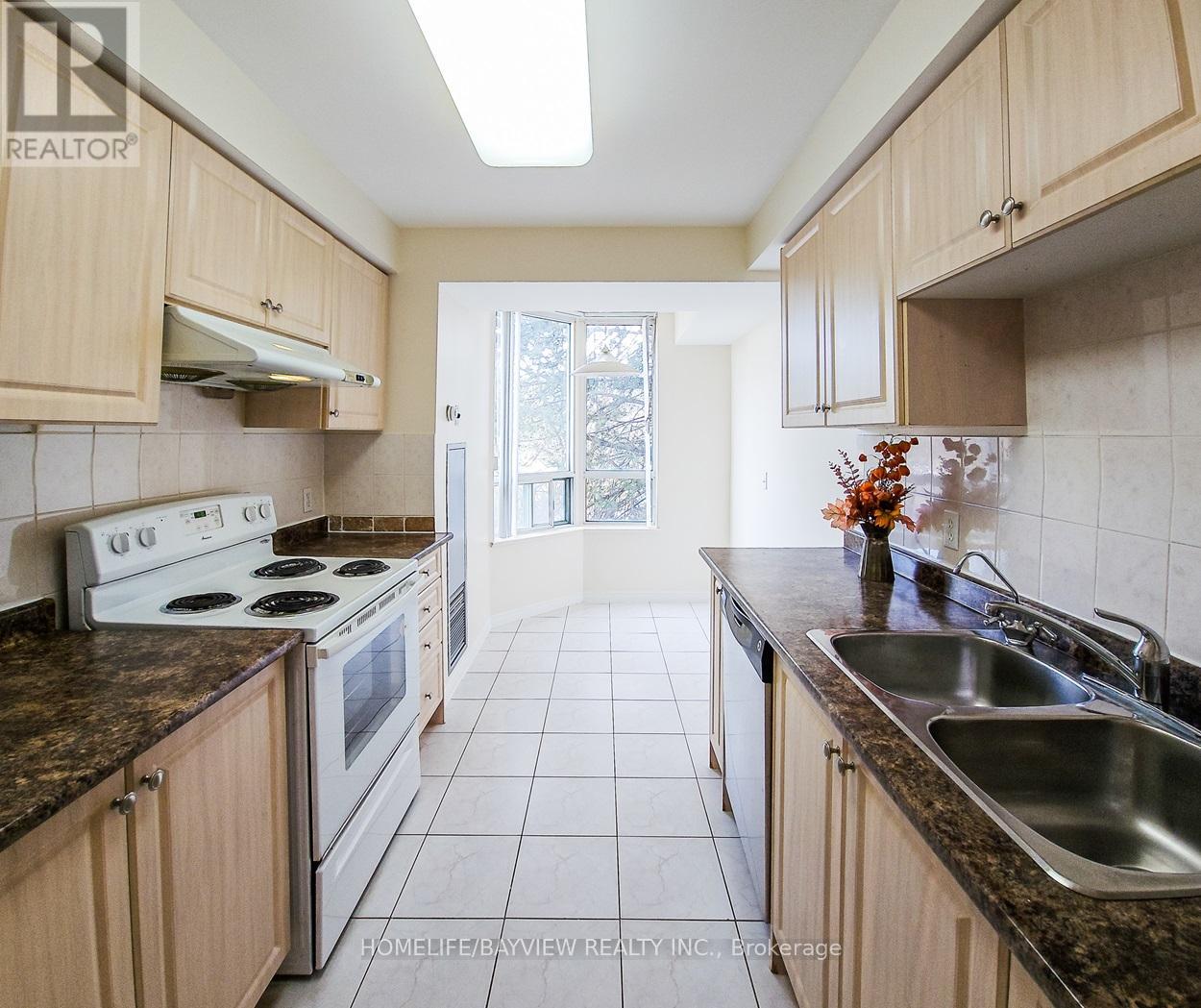 Photo 13 of 202 5001 Finch Avenue E, Toronto ON