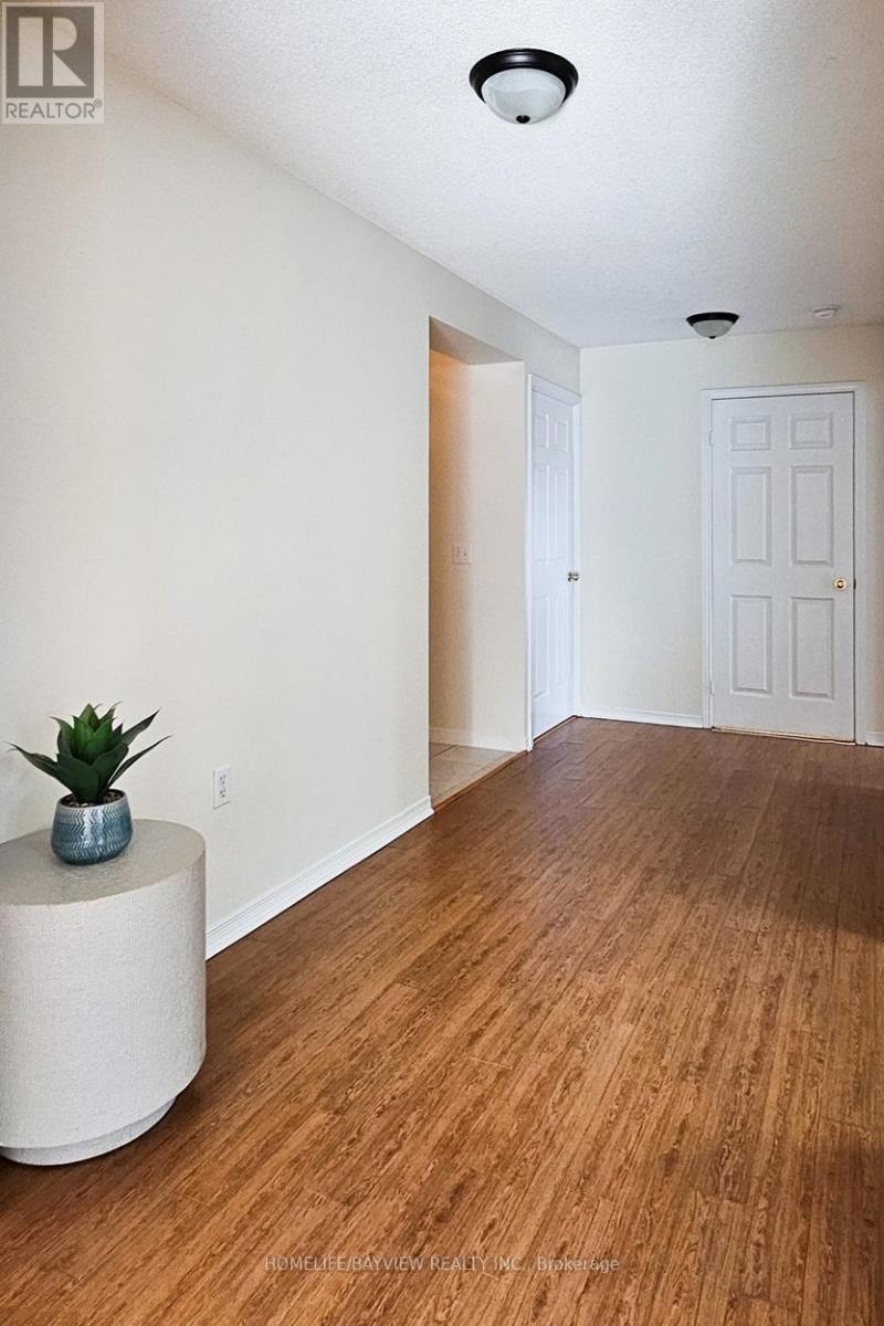 Photo 2 of 202 5001 Finch Avenue E, Toronto ON