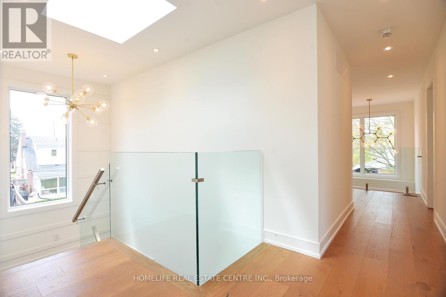 Photo 24 of 1 Camilla Crescent, Toronto ON