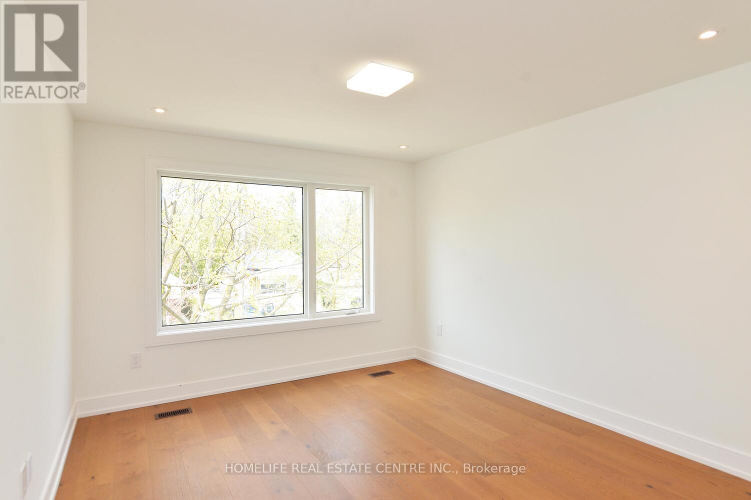 Photo 38 of 1 Camilla Crescent, Toronto ON
