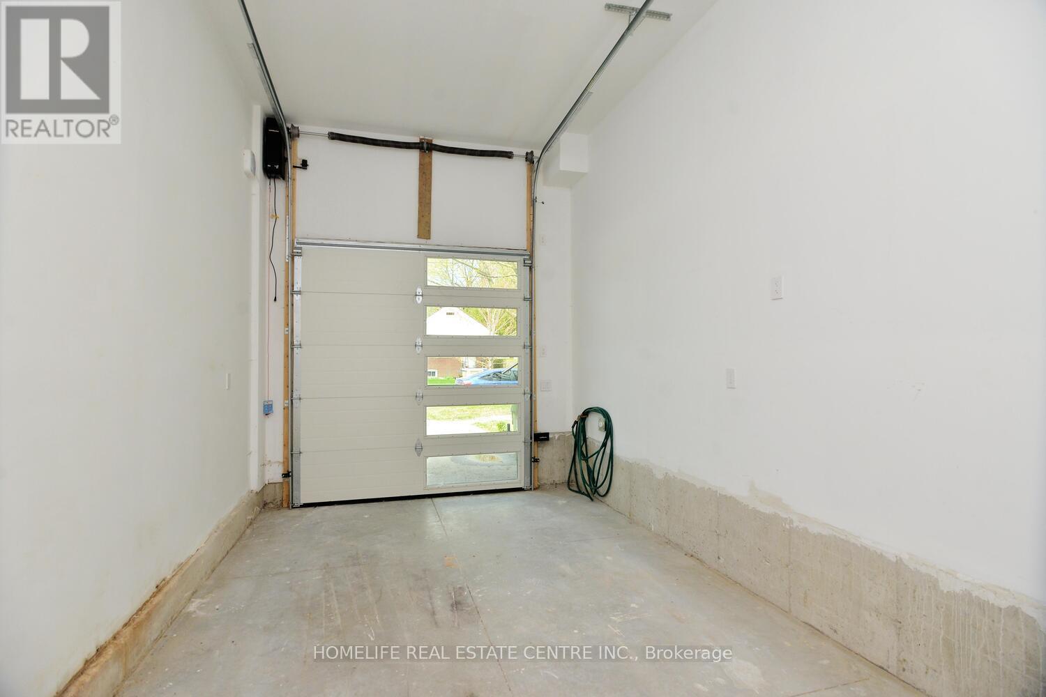 Photo 45 of 1 Camilla Crescent, Toronto ON
