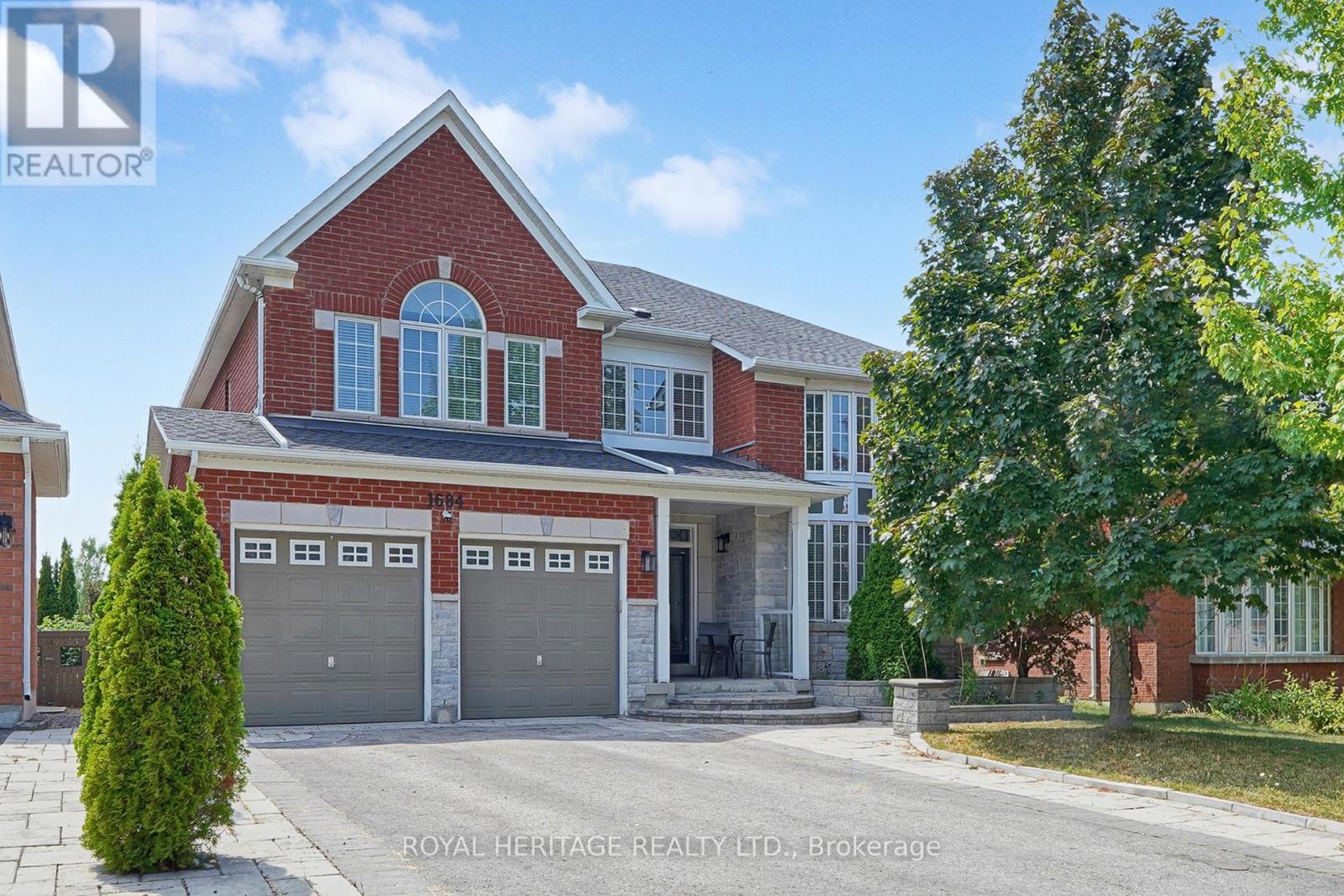 Photo 15 of 1684 Ballantrae Drive, Oshawa ON