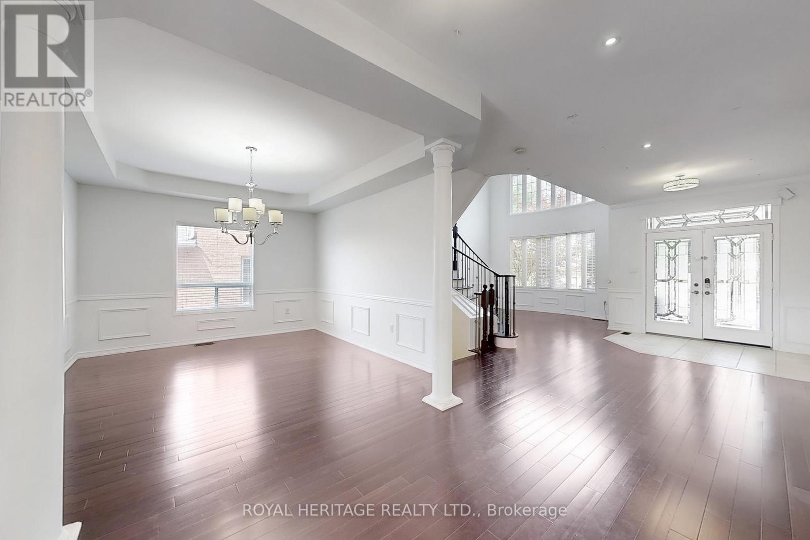 Photo 10 of 1684 Ballantrae Drive, Oshawa ON