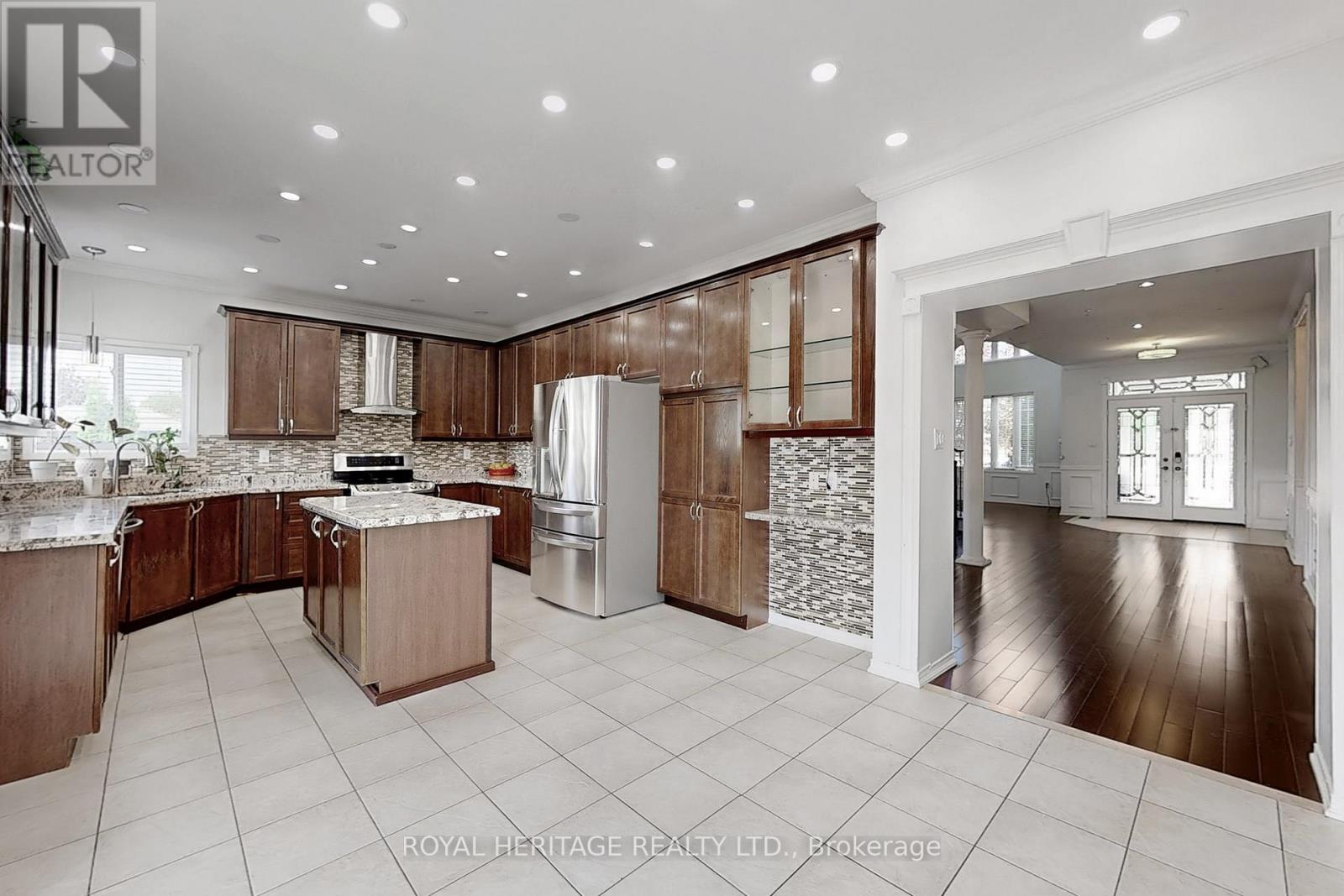 Photo 39 of 1684 Ballantrae Drive, Oshawa ON