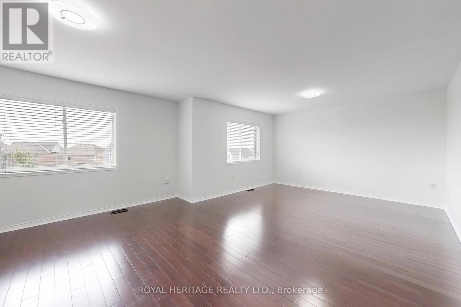 Photo 32 of 1684 Ballantrae Drive, Oshawa ON