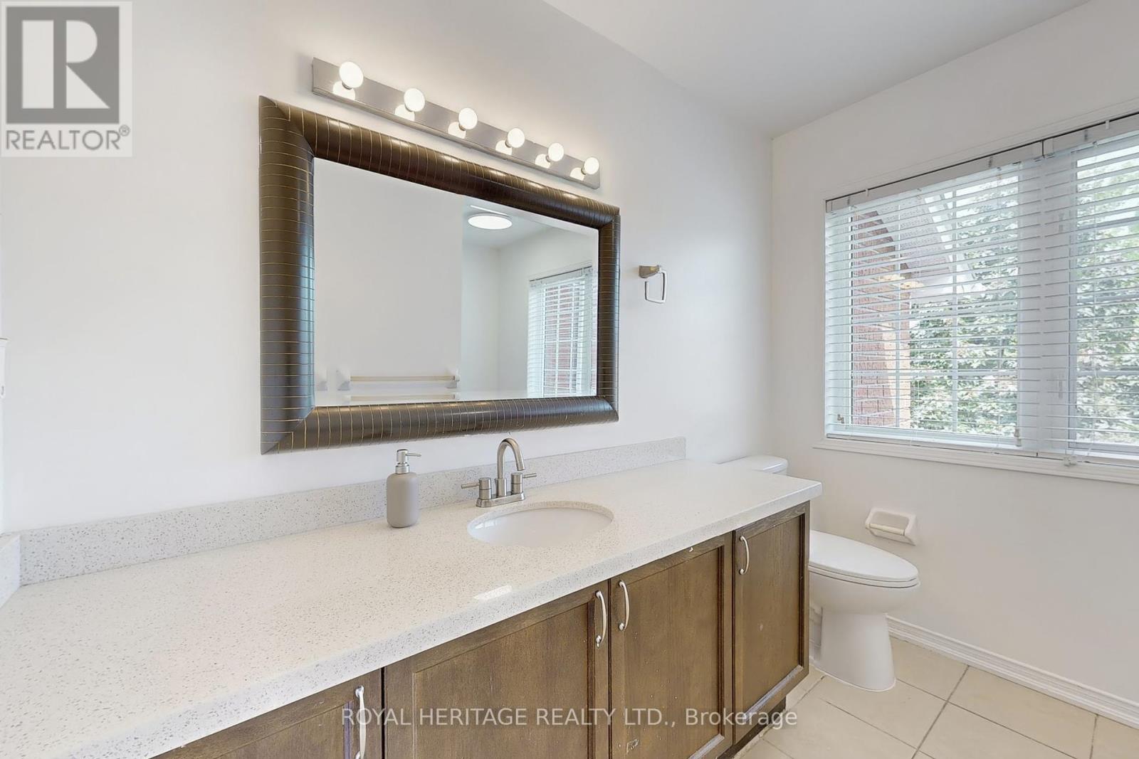 Photo 37 of 1684 Ballantrae Drive, Oshawa ON