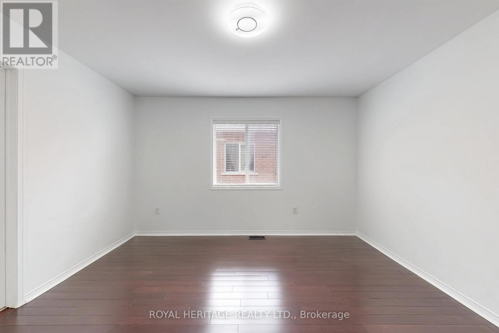 Photo 12 of 1684 Ballantrae Drive, Oshawa ON