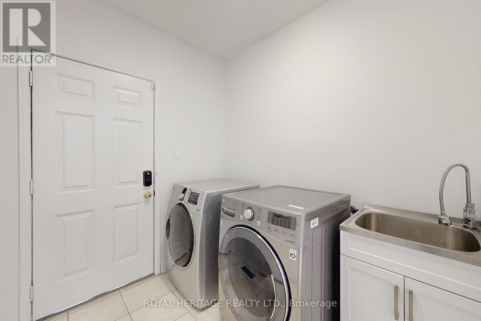 Photo 35 of 1684 Ballantrae Drive, Oshawa ON