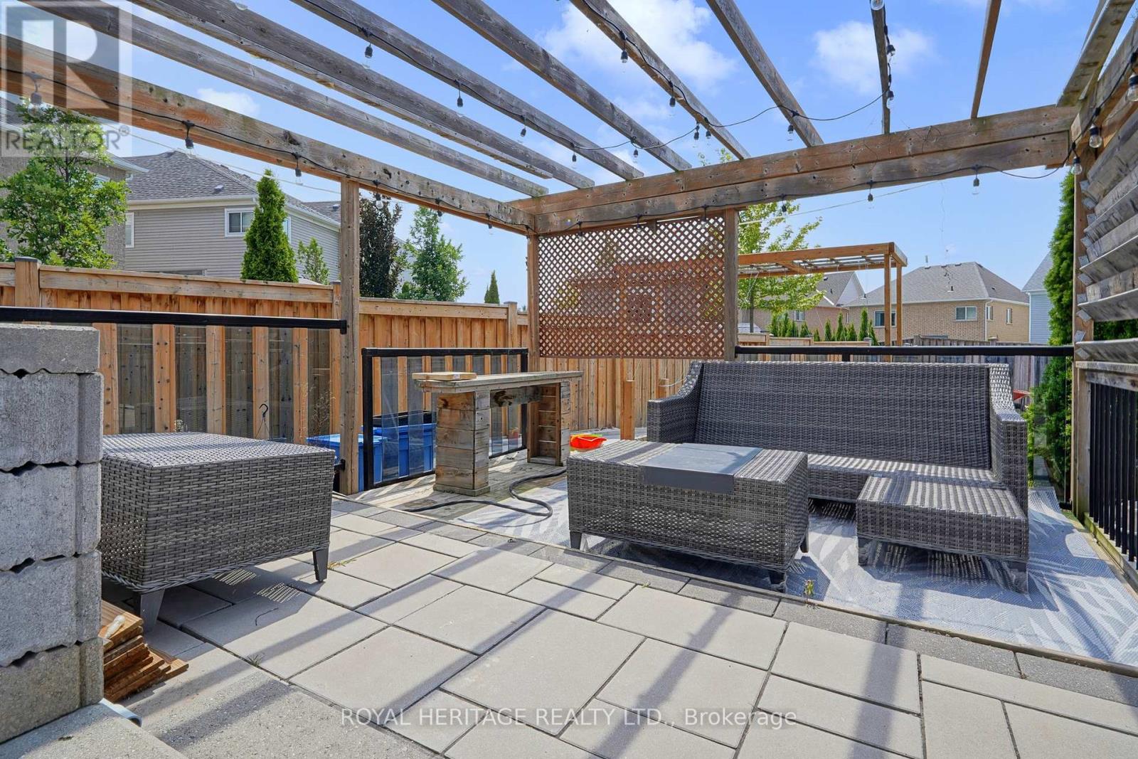 Photo 23 of 1684 Ballantrae Drive, Oshawa ON