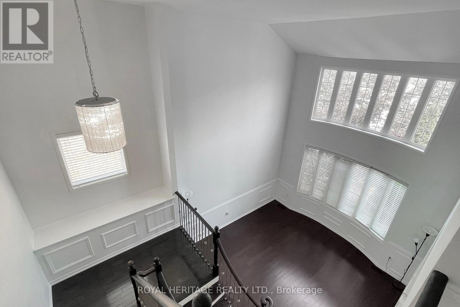 Photo 16 of 1684 Ballantrae Drive, Oshawa ON