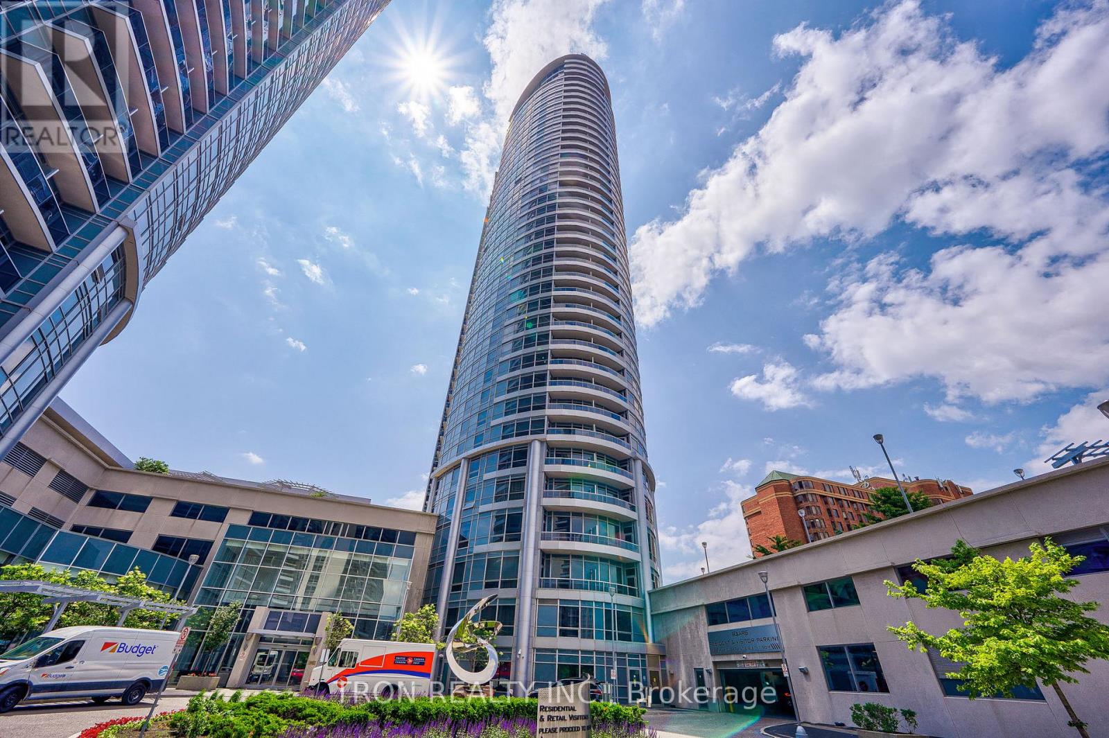 Photo 1 of 3102 125 Village Green Square, Toronto ON