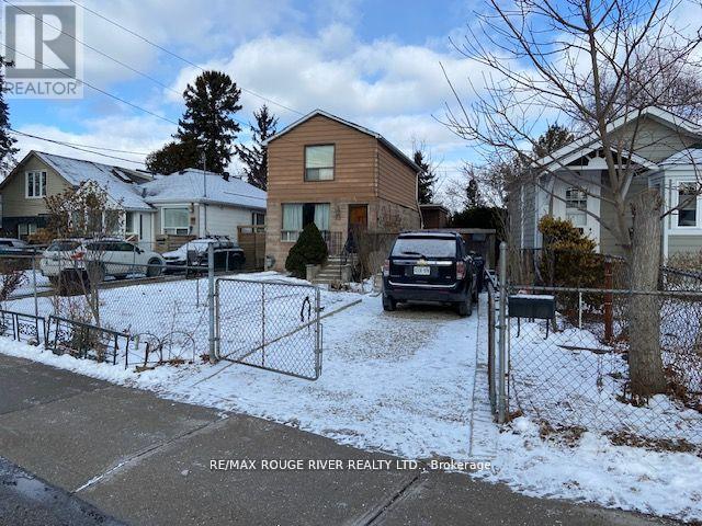Photo 16 of 23 Westlake Crescent, Toronto ON