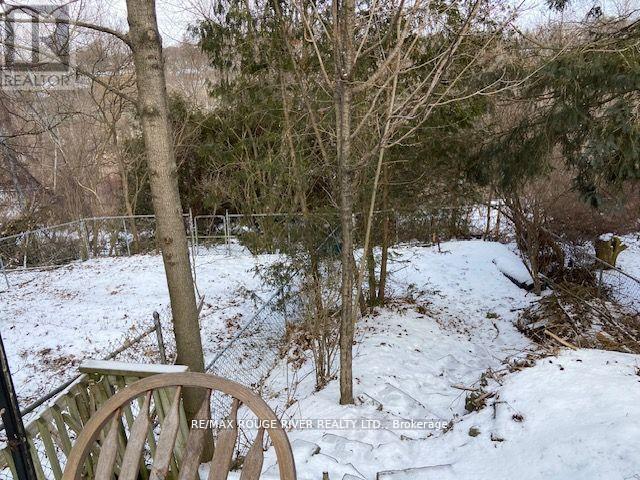 Photo 3 of 23 Westlake Crescent, Toronto ON