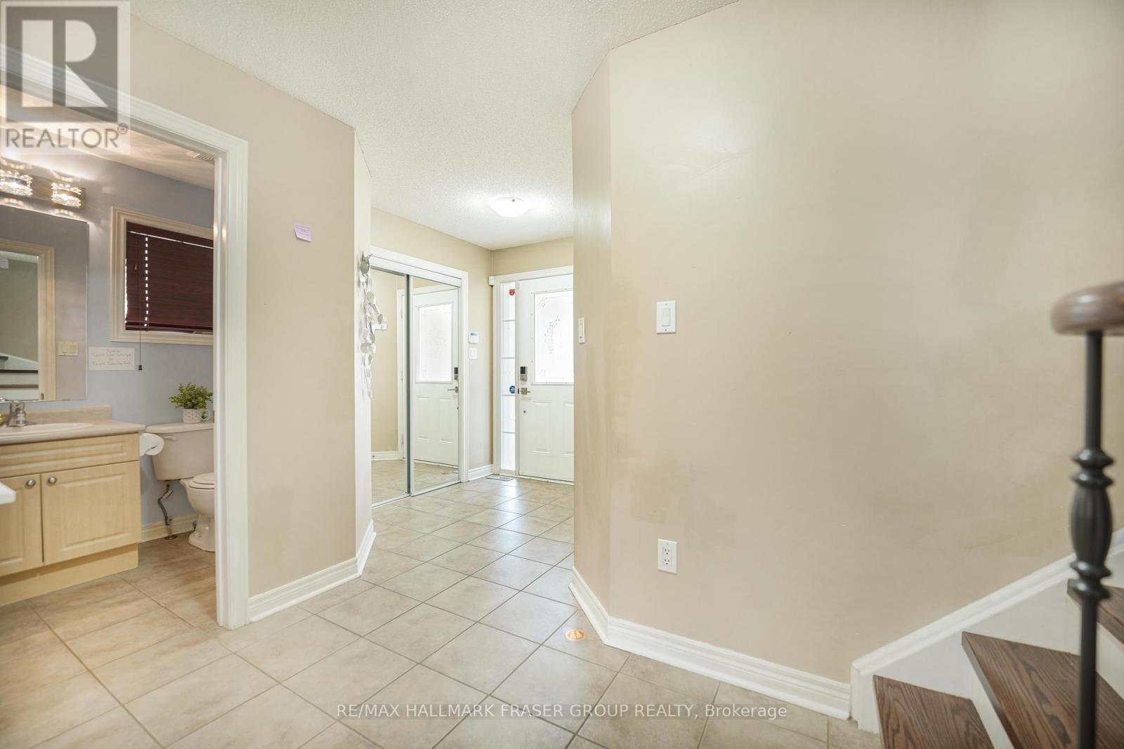 Photo 3 of 69 Jonesridge Drive, Ajax ON