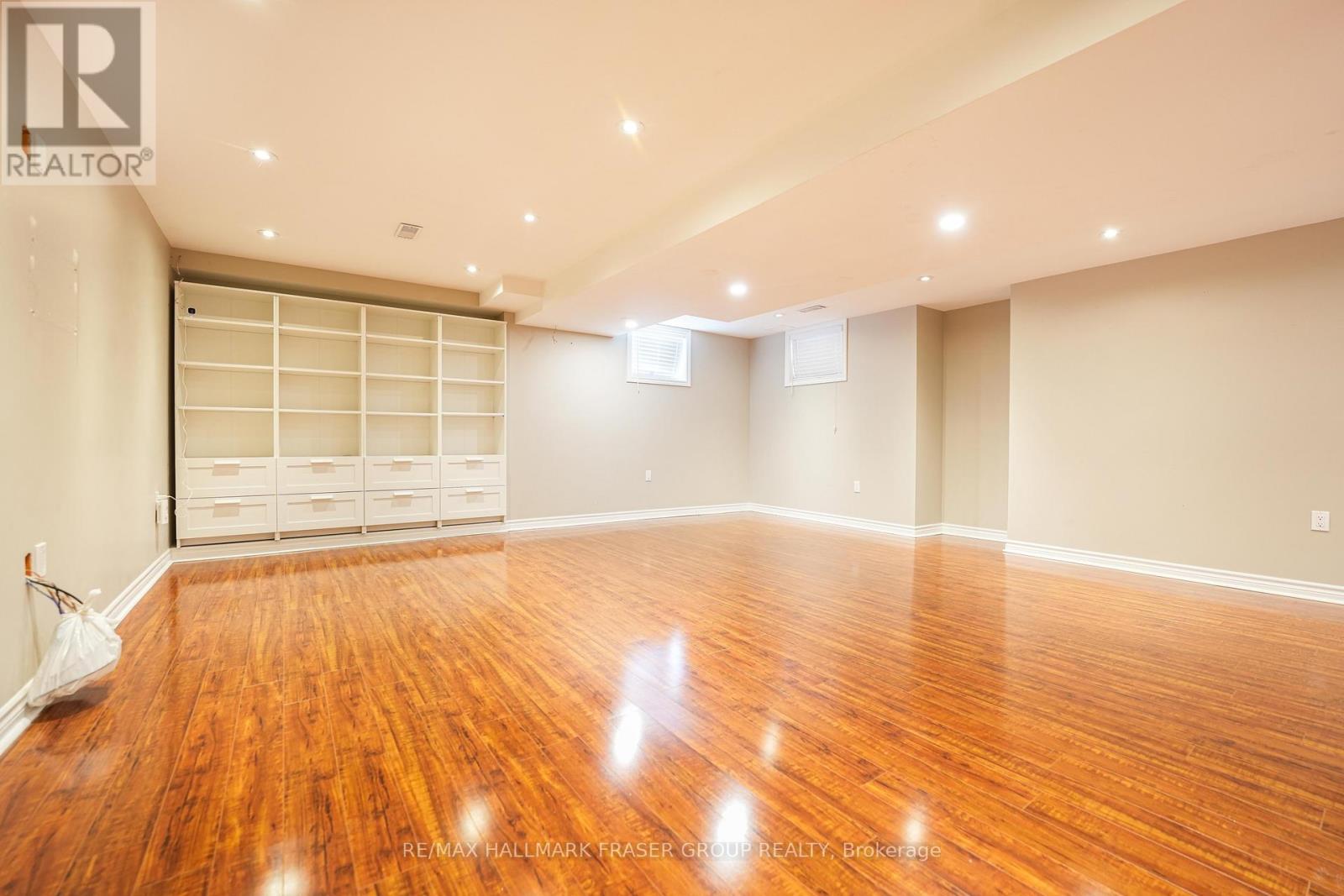 Photo 33 of 69 Jonesridge Drive, Ajax ON