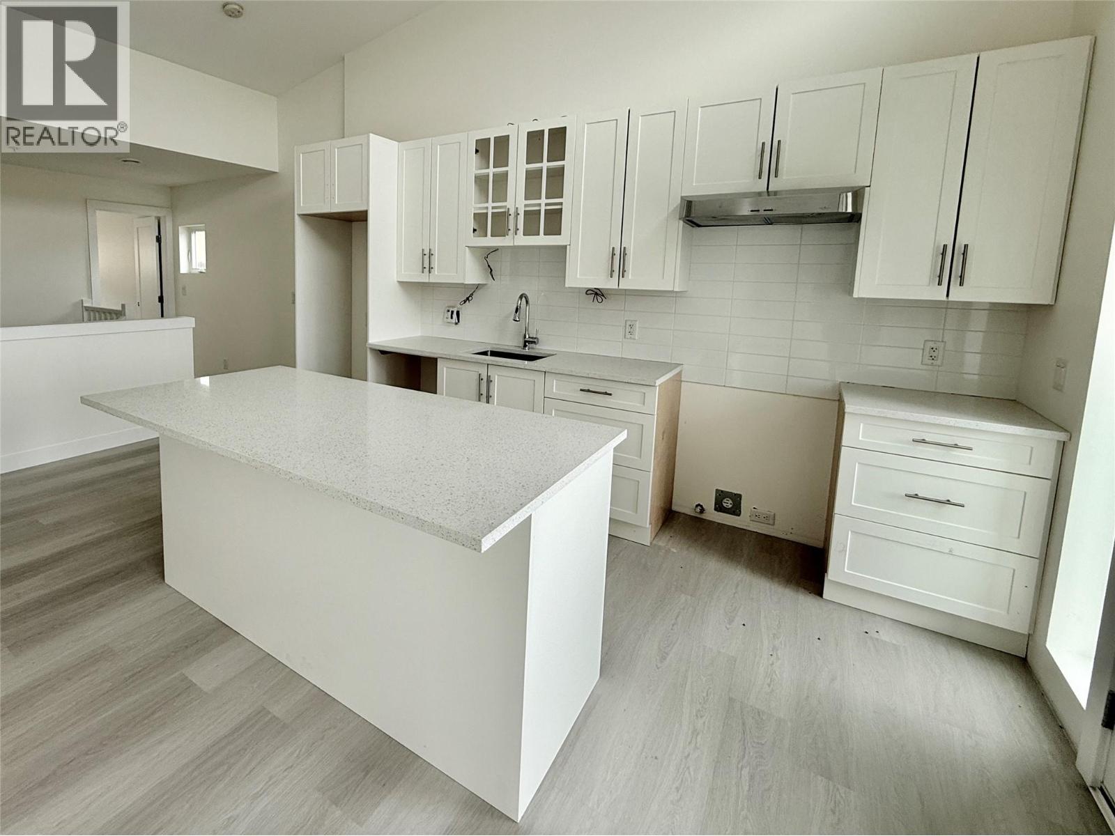 937 SPILLWAY Road Unit# 204, Oliver