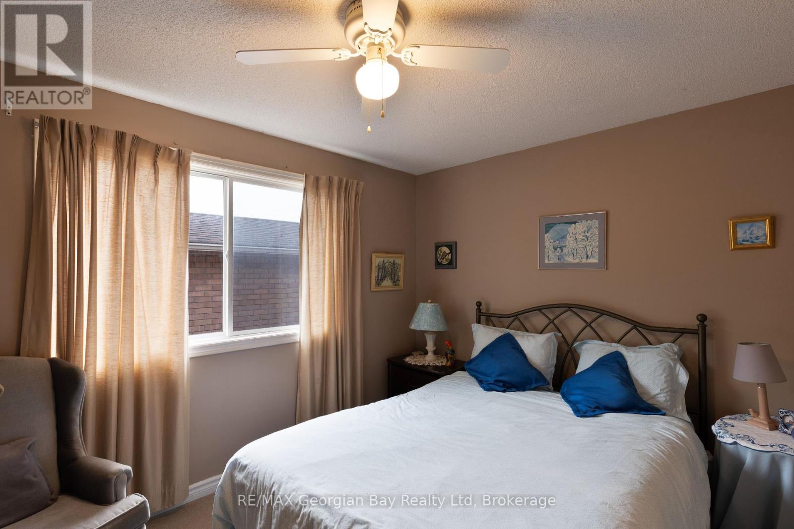 Photo 33 of 1057 Dina Crescent, Midland ON